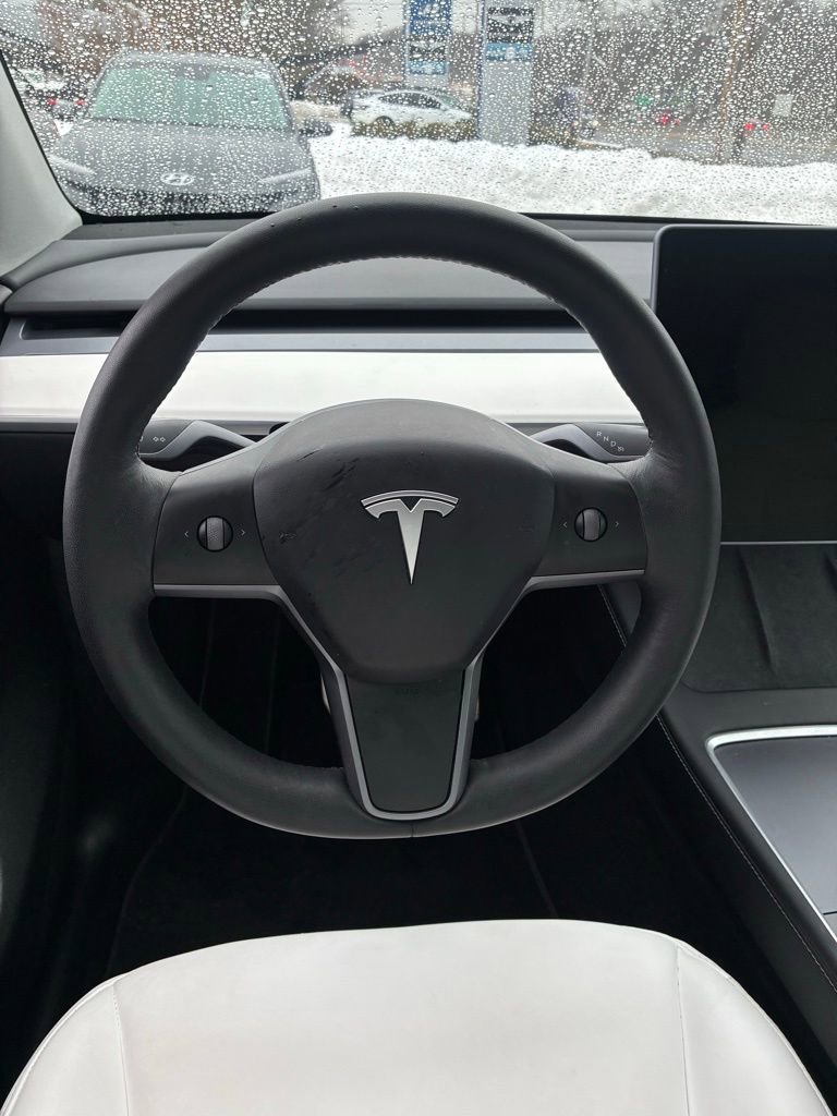 Used 2022 Tesla Model Y Performance image 22