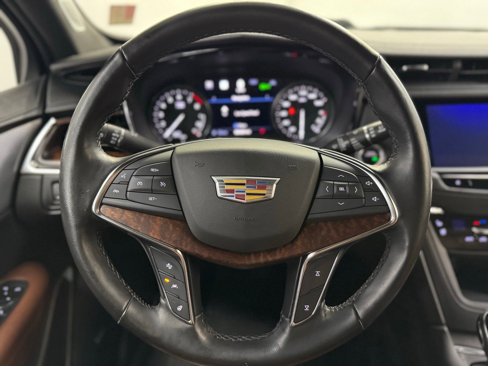 Used 2022 Cadillac XT5 Premium Luxury w/ Technology Package image 20