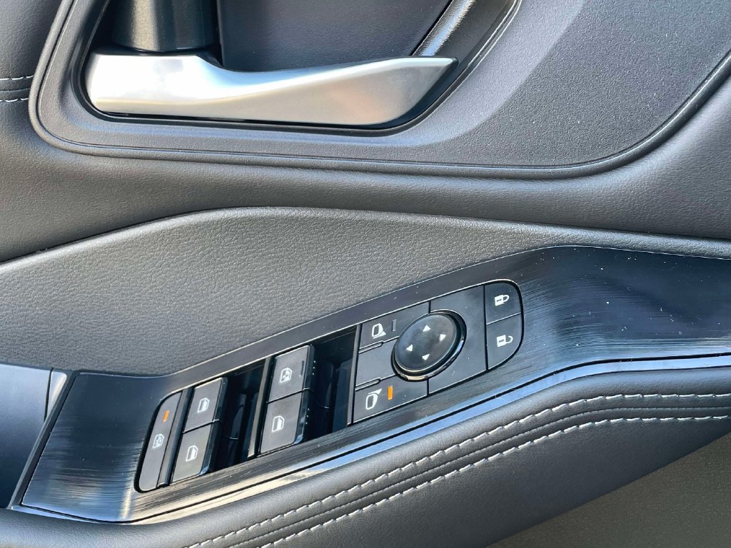 New 2027 Nissan Rogue Dark Armor FWD image 19