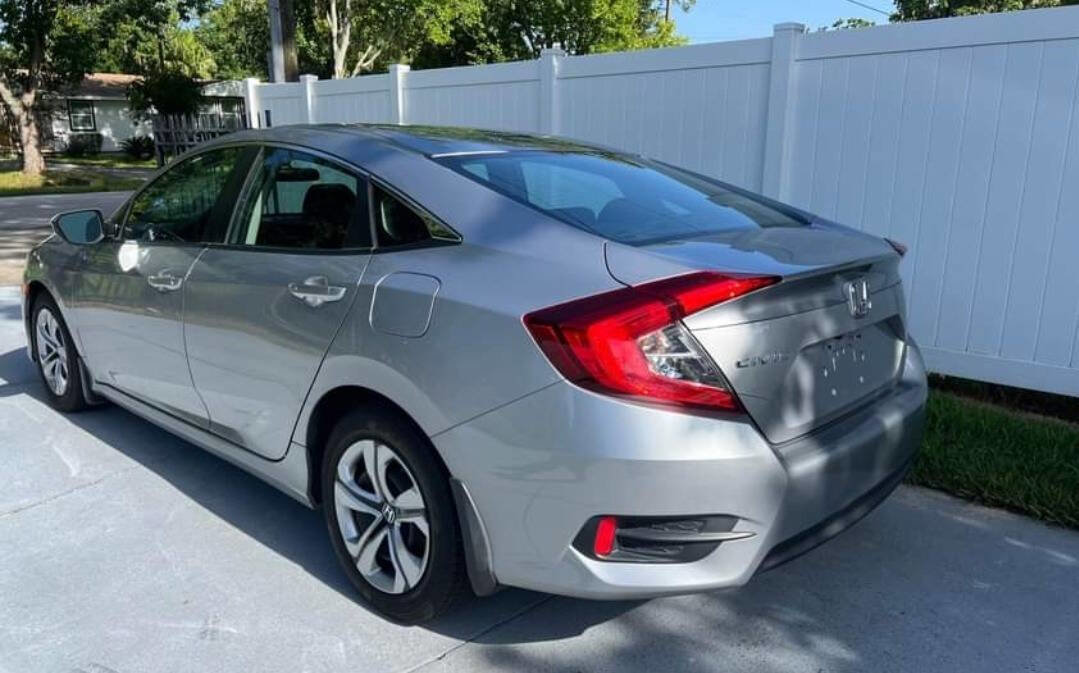 Used 2018 Honda Civic LX image 9