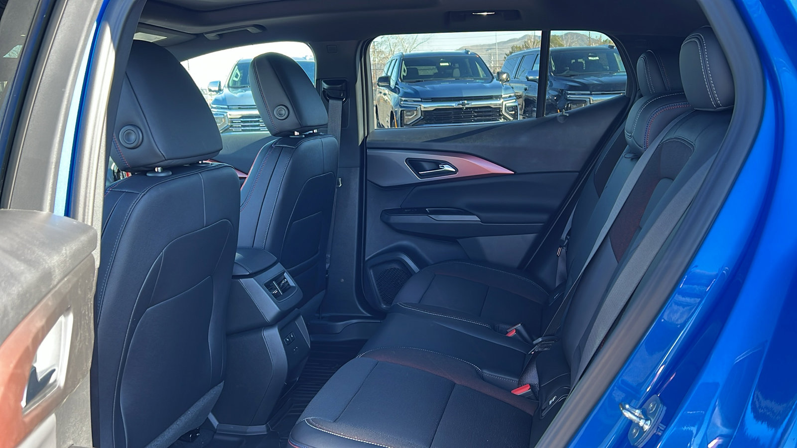 New 2026 Chevrolet Equinox EV RS w/ Convenience Package II AWD/4WD image 13