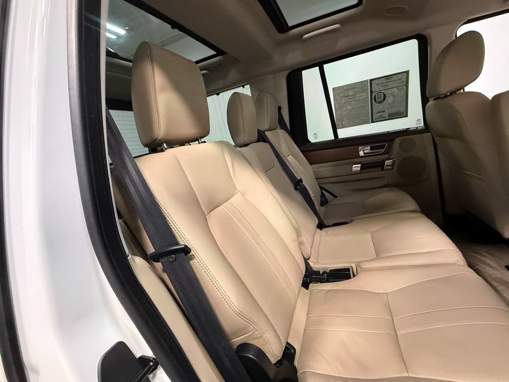 Used 2016 Land Rover LR4 HSE AWD/4WD image 67