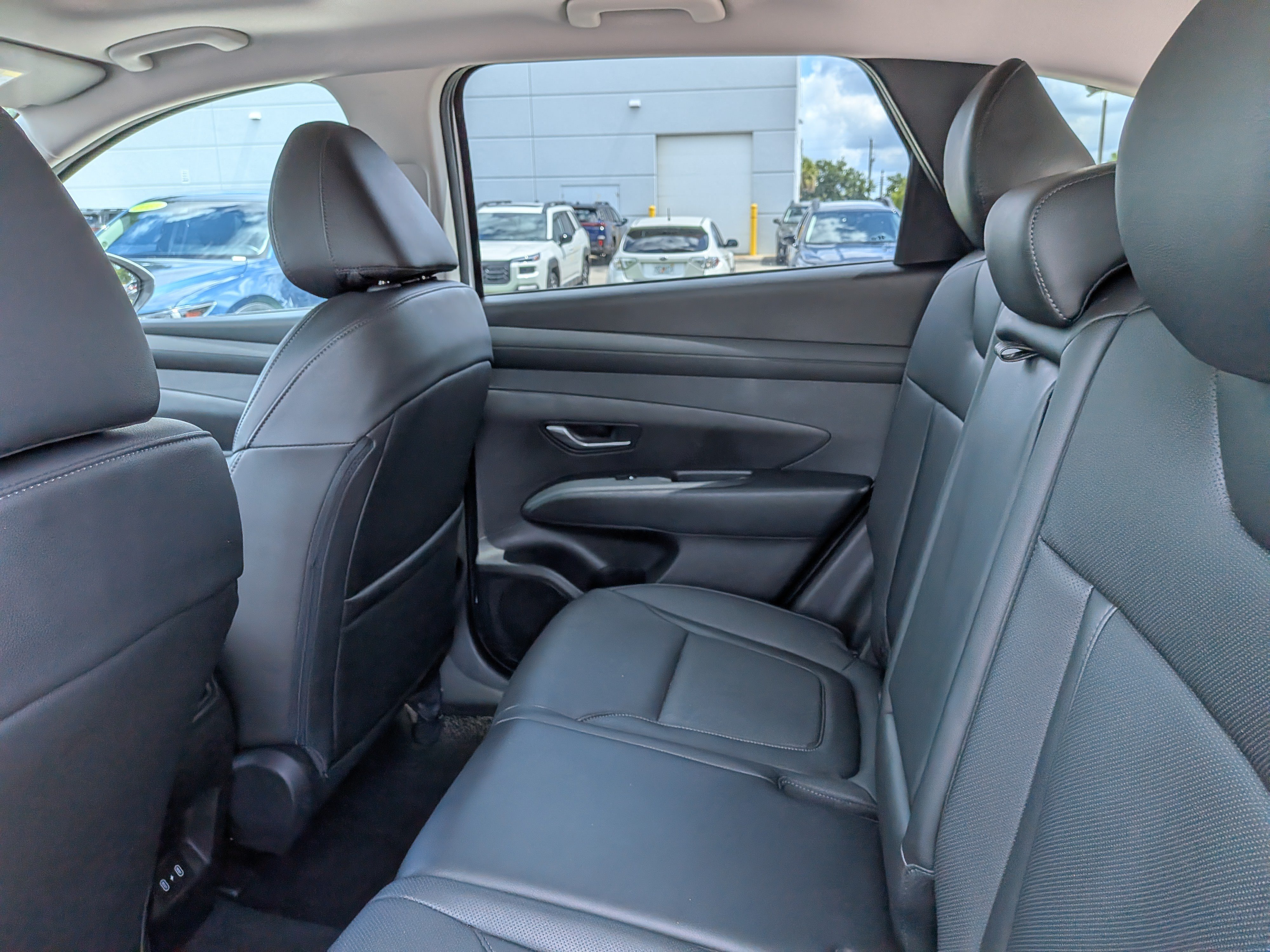 Used 2025 Hyundai Tucson SEL FWD image 15