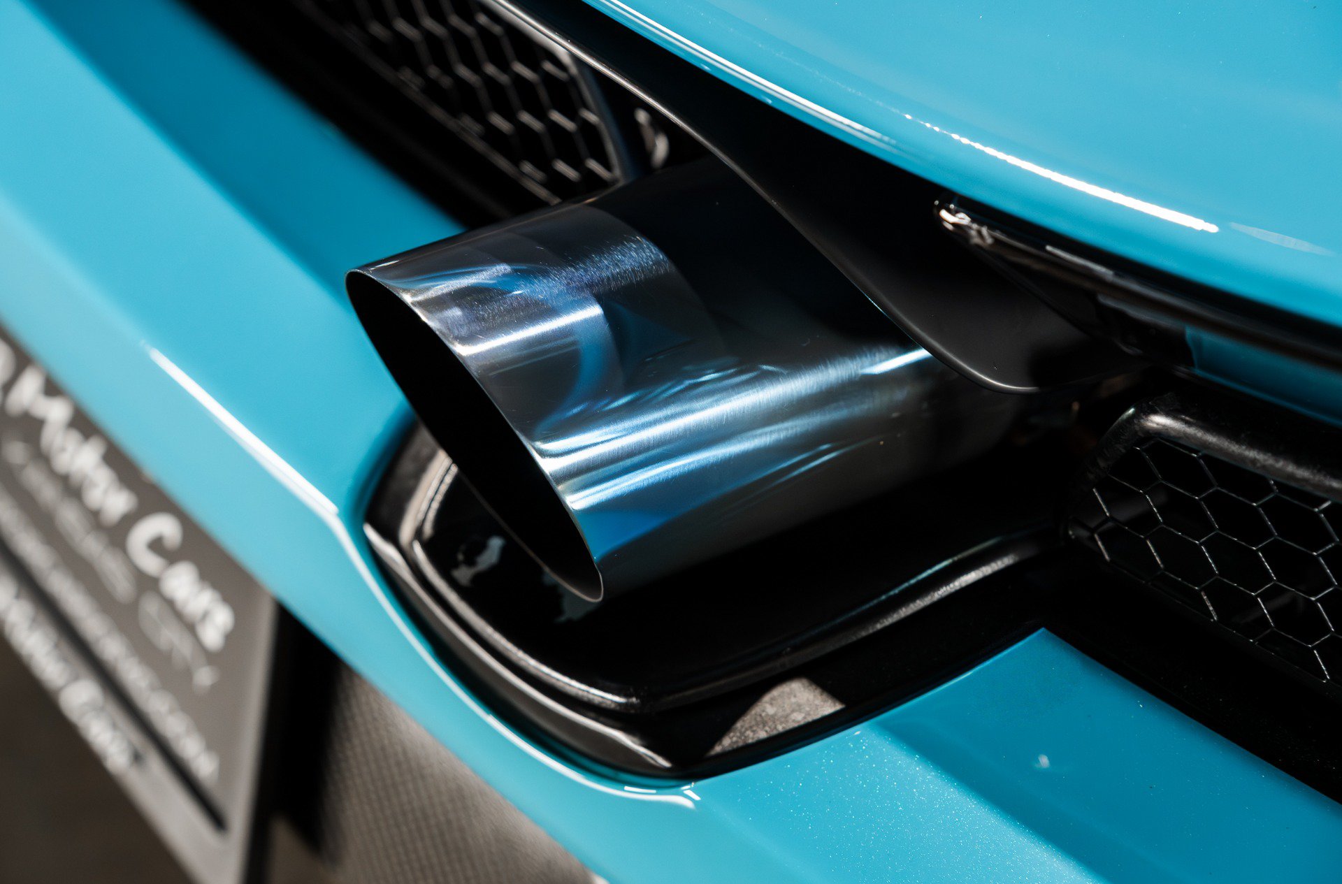 Used 2018 McLaren 720S RWD image 30