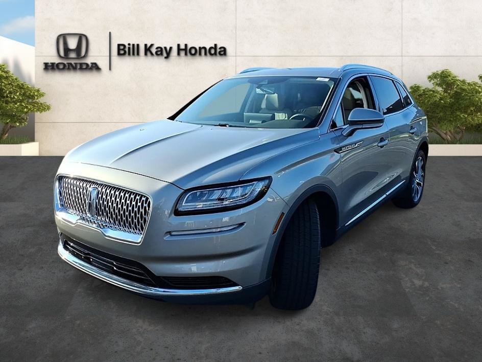 Used 2023 Lincoln Nautilus Reserve AWD/4WD image 7
