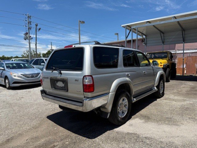 Used 2001 Toyota 4Runner SR5 image 4