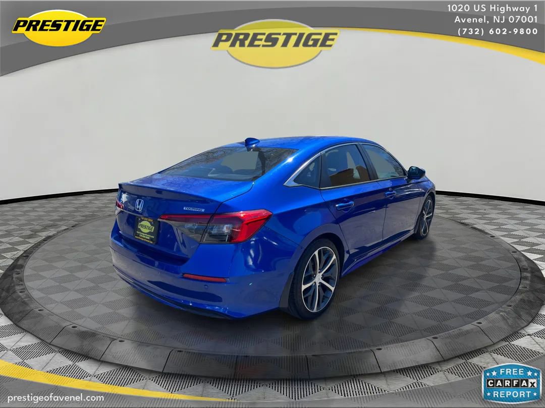 Used 2024 Honda Civic Touring image 5