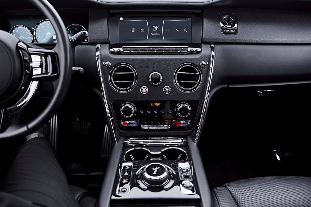 Used 2020 Rolls-Royce Cullinan AWD/4WD image 76