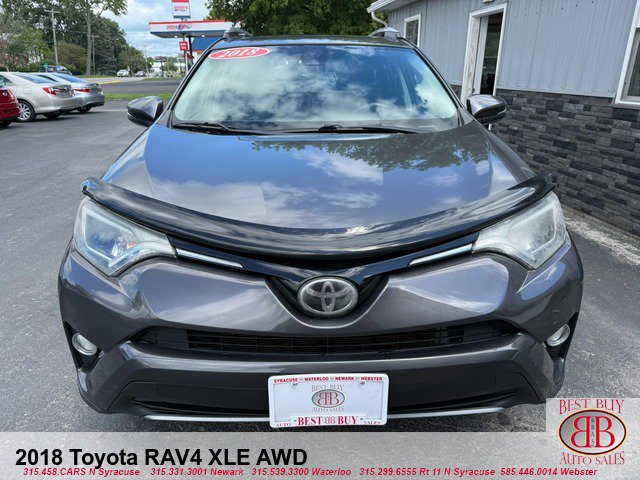 Used 2018 Toyota RAV4 XLE AWD/4WD image 2