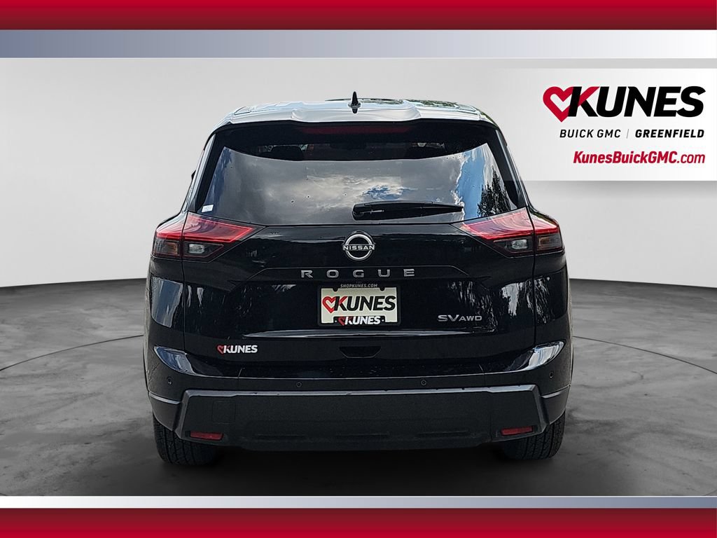 Used 2024 Nissan Rogue SV AWD/4WD image 9