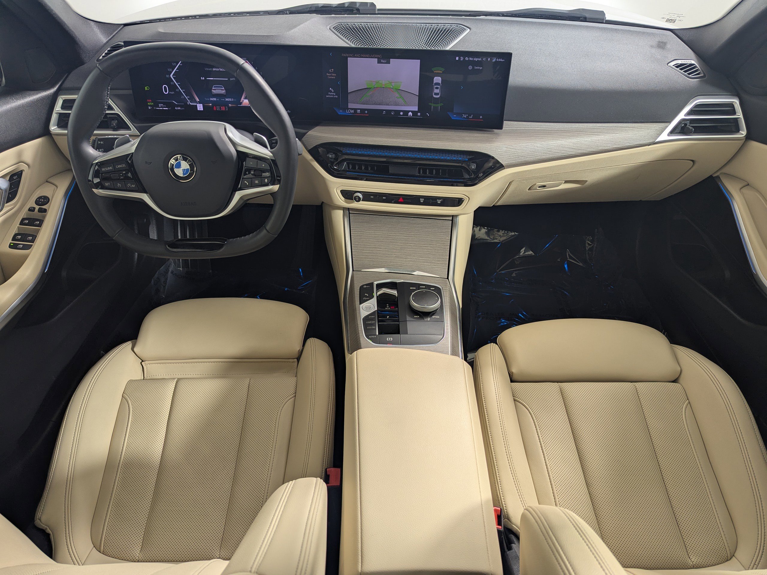 Used 2025 BMW 330i Sedan image 10