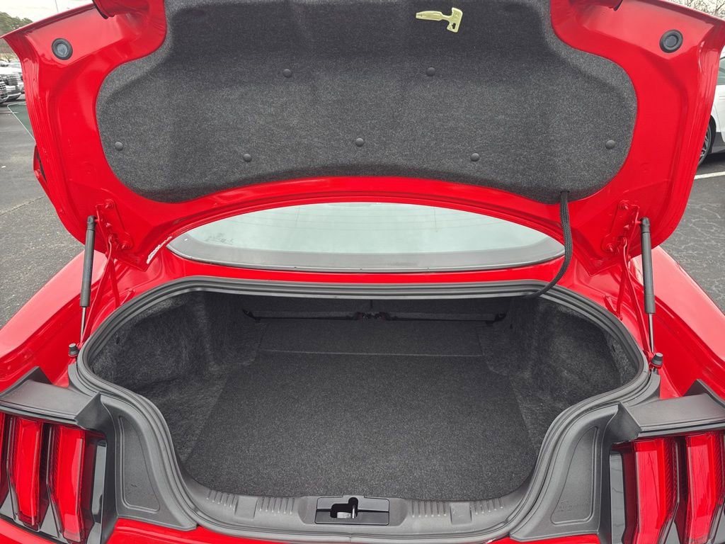 Used 2021 Ford Mustang Coupe image 22