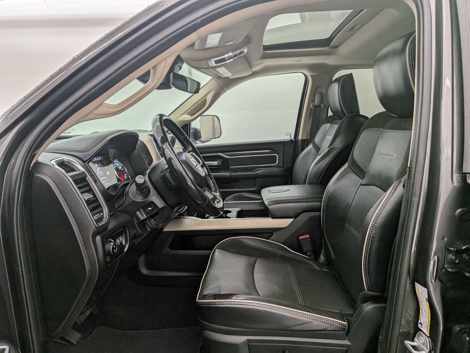 Used 2020 RAM 2500 Laramie image 20