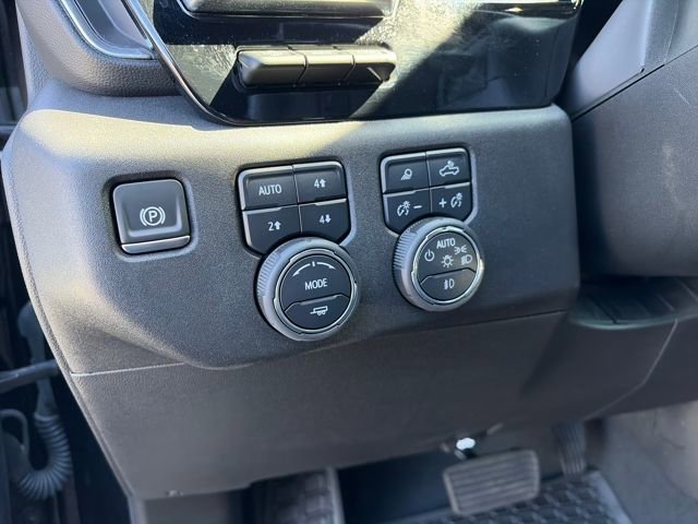 Used 2024 Chevrolet Silverado 1500 High Country w/ Midnight Edition image 37