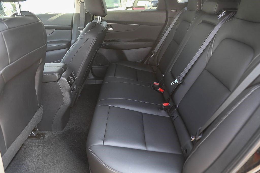 New 2026 Nissan Murano SV w/ Cargo Package AWD/4WD image 21