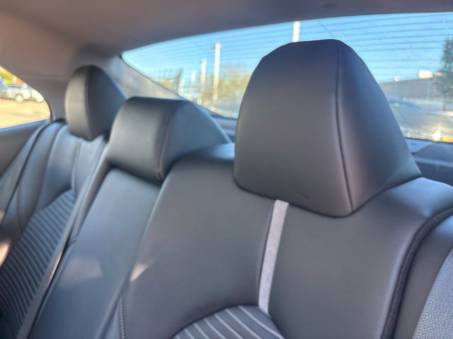 Used 2024 Toyota Camry SE FWD image 9
