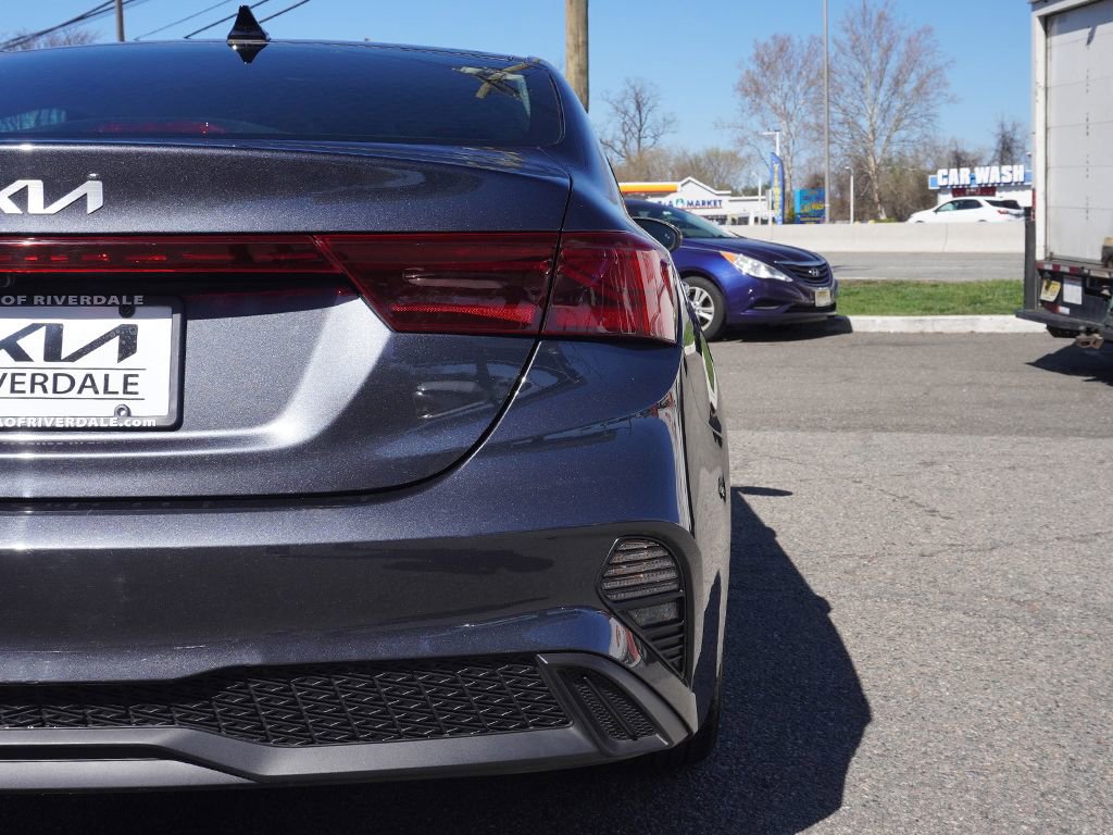 Used 2023 Kia Forte LXS w/ LXS Technology Package image 14