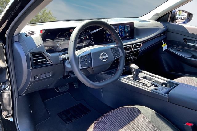 New 2027 Nissan Sentra SR w/ Floor Mat Package FWD image 7