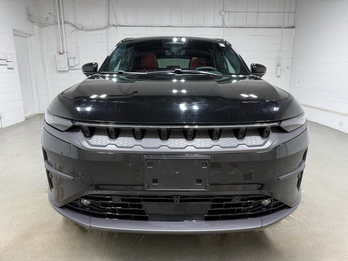 Used 2024 Jeep Wagoneer Launch Edition image 2