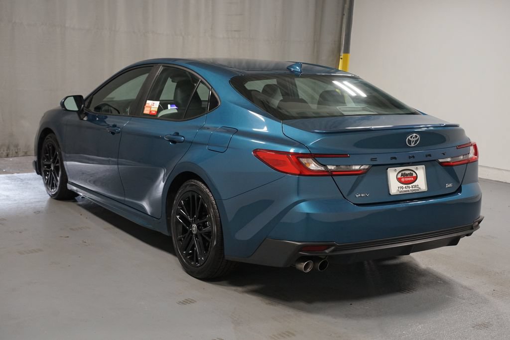 Used 2025 Toyota Camry SE FWD image 6