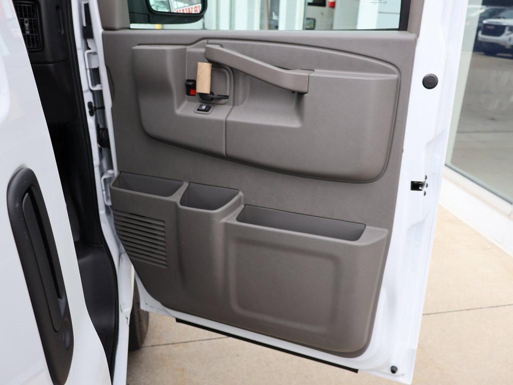 New 2025 GMC Savana 2500 w/ Enhanced Convenience Package image 28