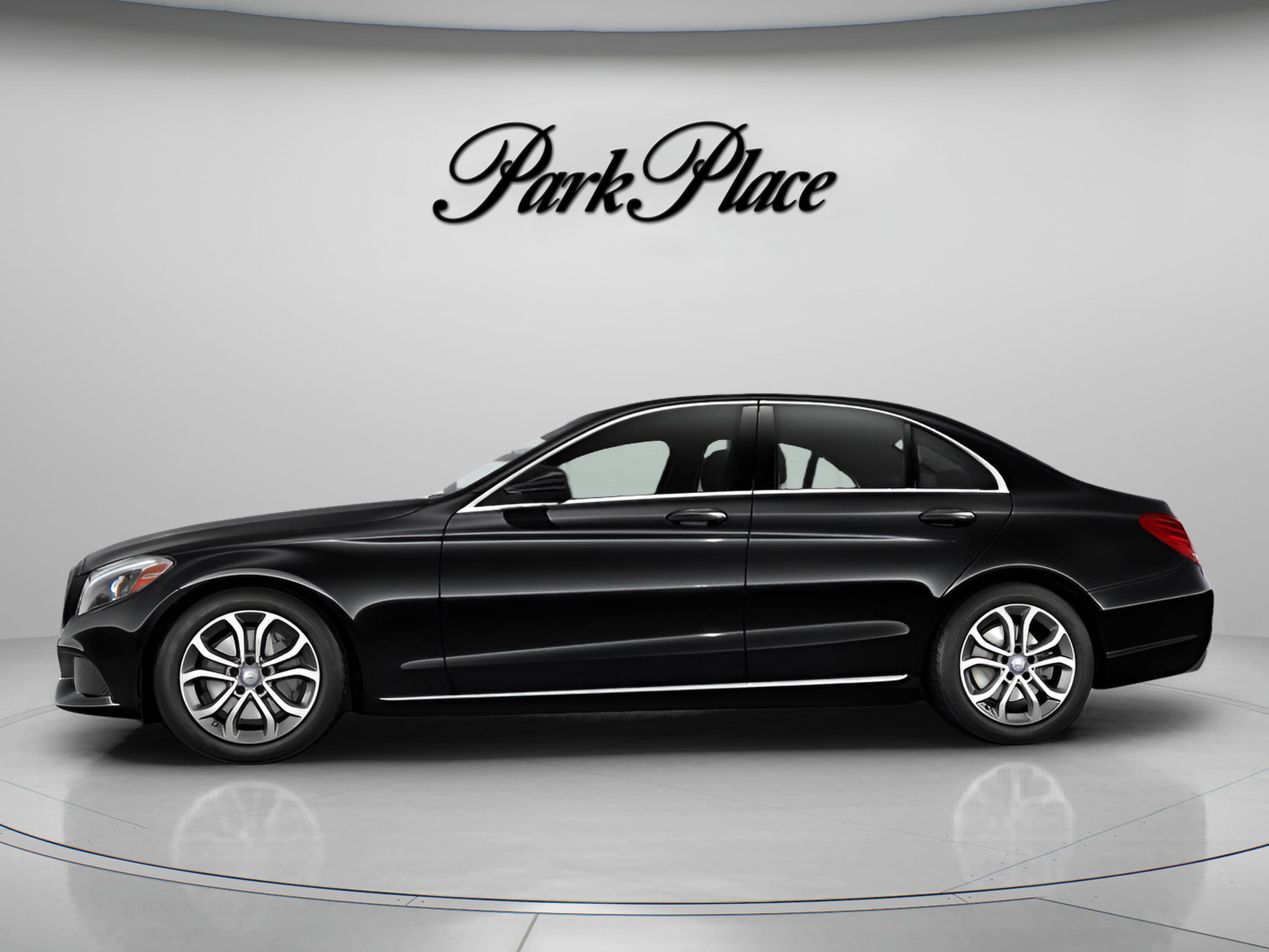 Used 2017 Mercedes-Benz C 300 Sedan image 6