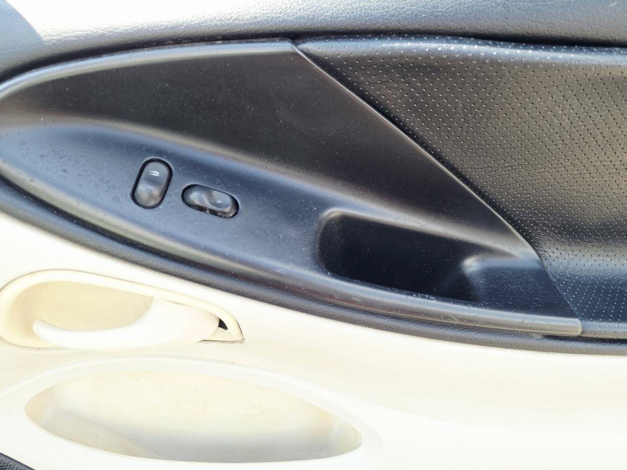 Used 1994 Ford Mustang Convertible RWD image 16