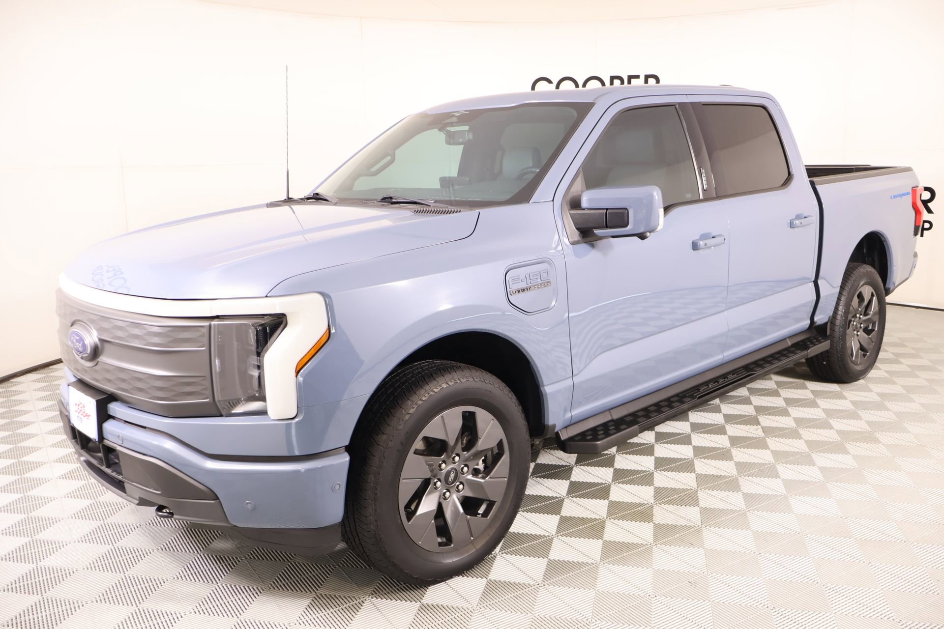 Used 2023 Ford F150 Lightning Lariat w/ Equipment Group 511A High image 10