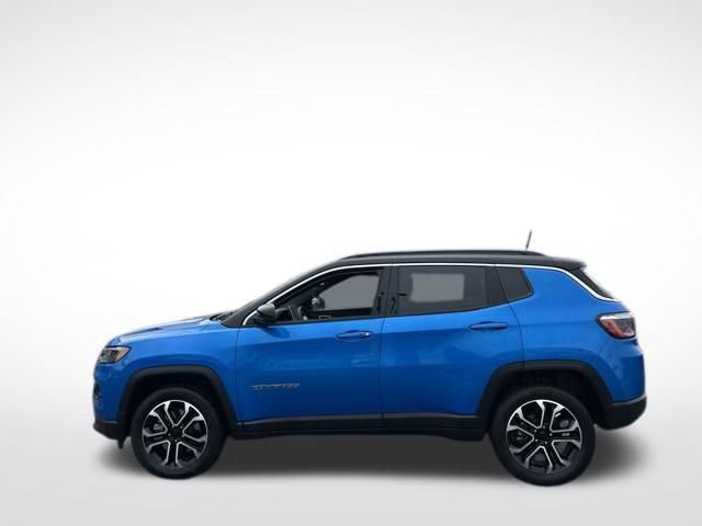 Used 2023 Jeep Compass Limited AWD/4WD image 15