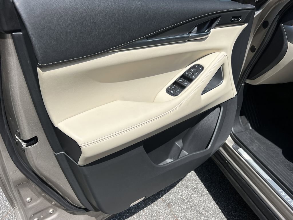 Used 2023 INFINITI QX60 Luxe w/ Vision Package AWD/4WD image 8