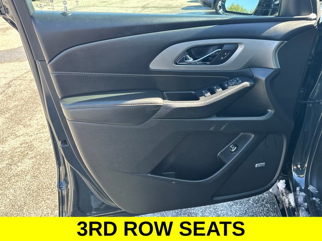 Used 2021 Chevrolet Traverse LT w/ LT Premium Package image 11