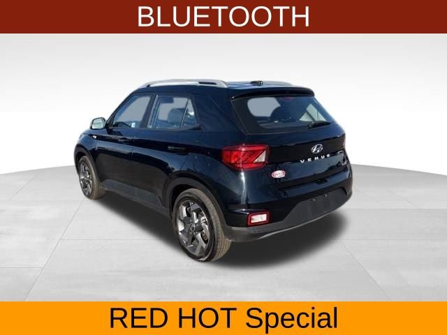 Used 2024 Hyundai Venue SEL image 5