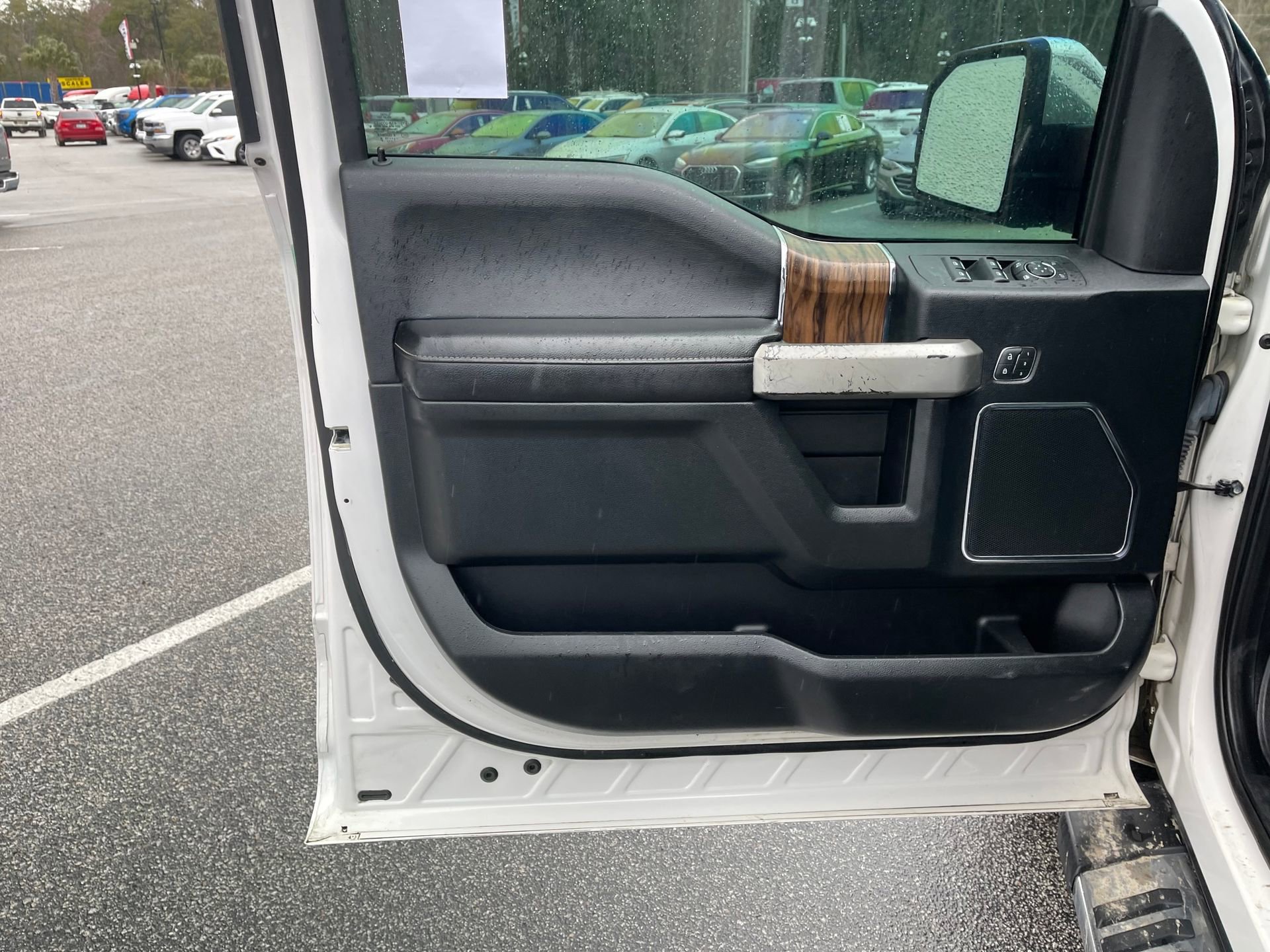 Used 2019 Ford F150 Lariat w/ Equipment Group 502A Luxury image 11