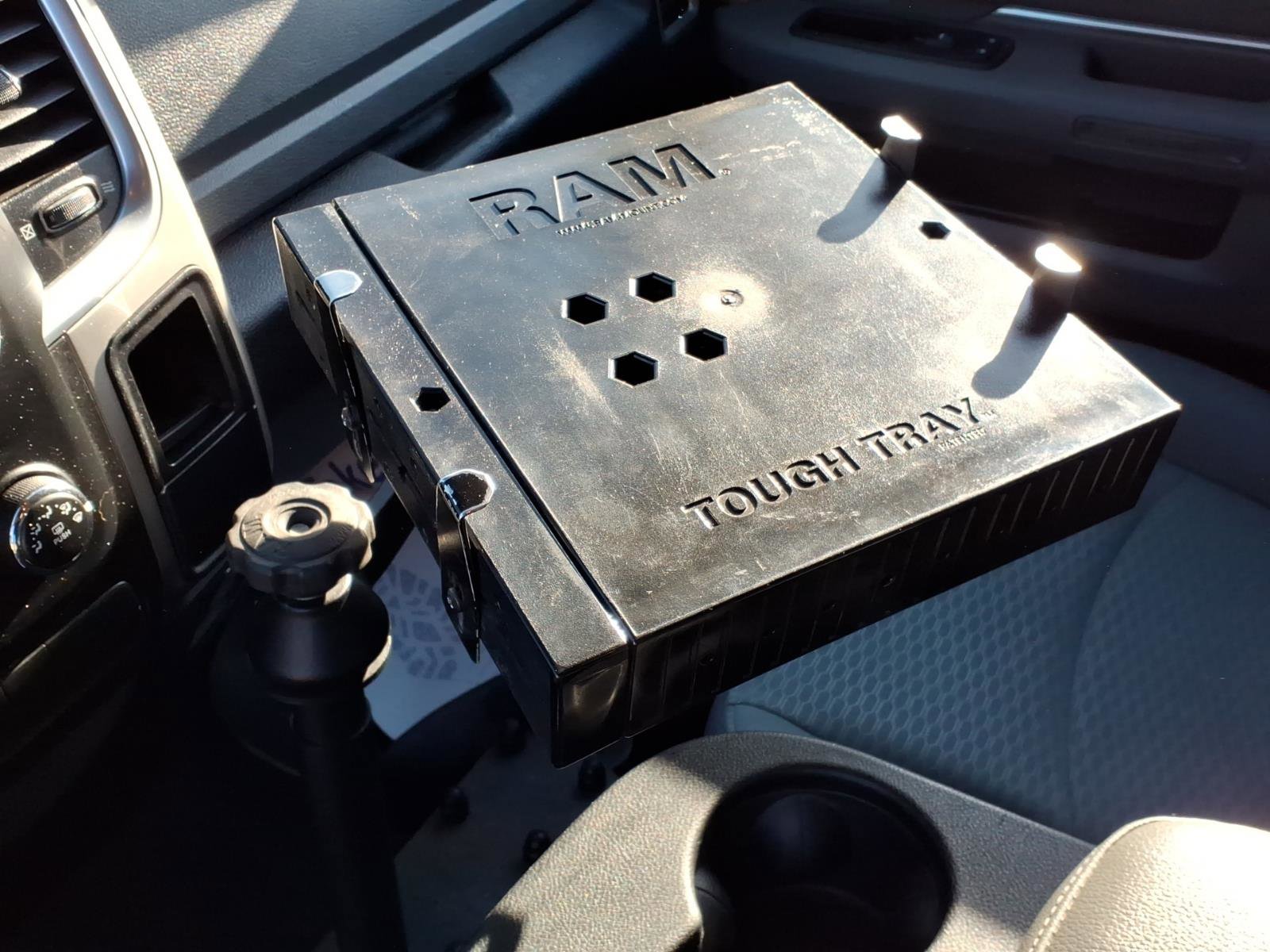 Used 2016 RAM 1500 Classic SLT image 17