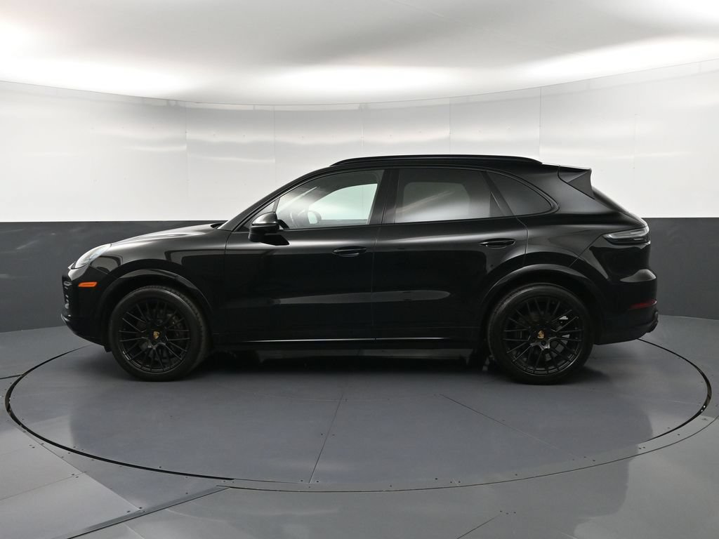 Certified 2023 Porsche Cayenne Platinum Edition AWD/4WD image 2