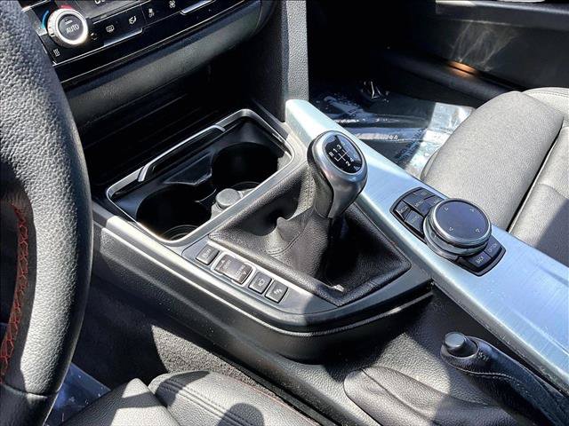 Used 2016 BMW 340i Sedan RWD image 14