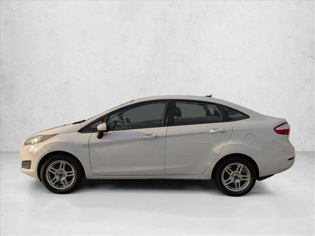 Used 2017 Ford Fiesta SE image 9