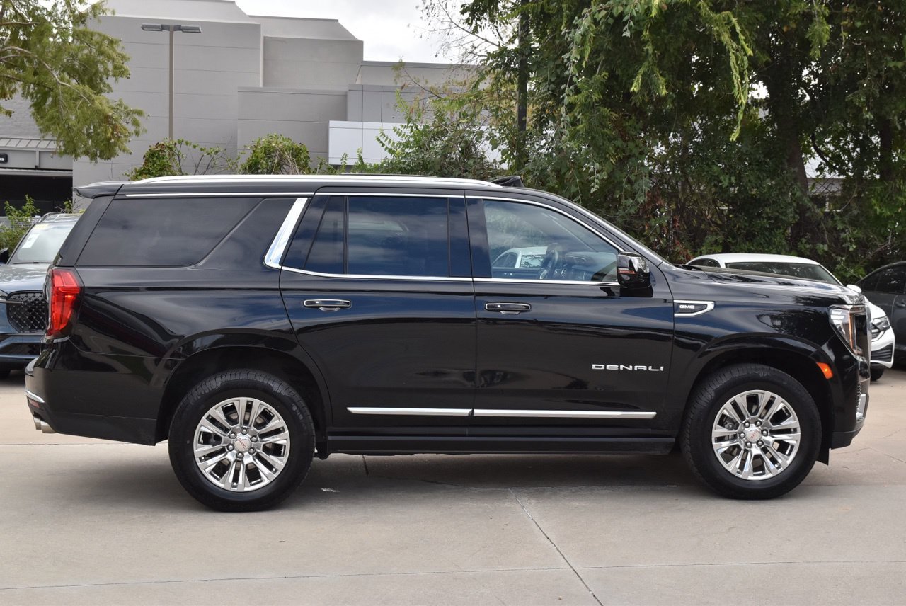 Used 2024 GMC Yukon Denali w/ LPO, Floor Liner Package AWD/4WD image 6