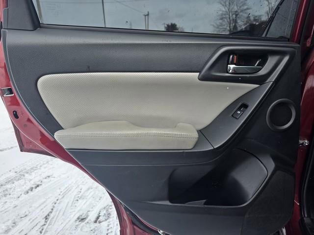 Used 2016 Subaru Forester 2.5i Touring w/ Popular Package #2 image 19