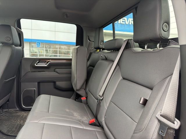 Used 2025 Chevrolet Silverado 2500 LT w/ Trail Boss Package image 9