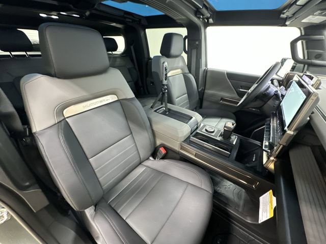 Used 2024 GMC Hummer EV 3X w/ LPO, Illumination Package image 26