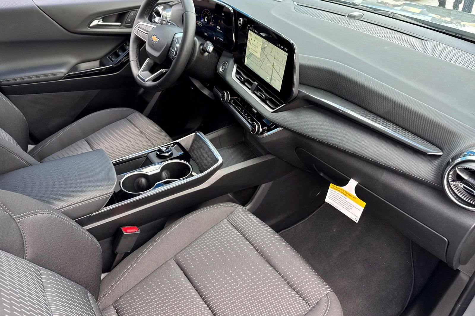 Used 2026 Chevrolet Equinox LT w/ Safety and Technology Package image 19