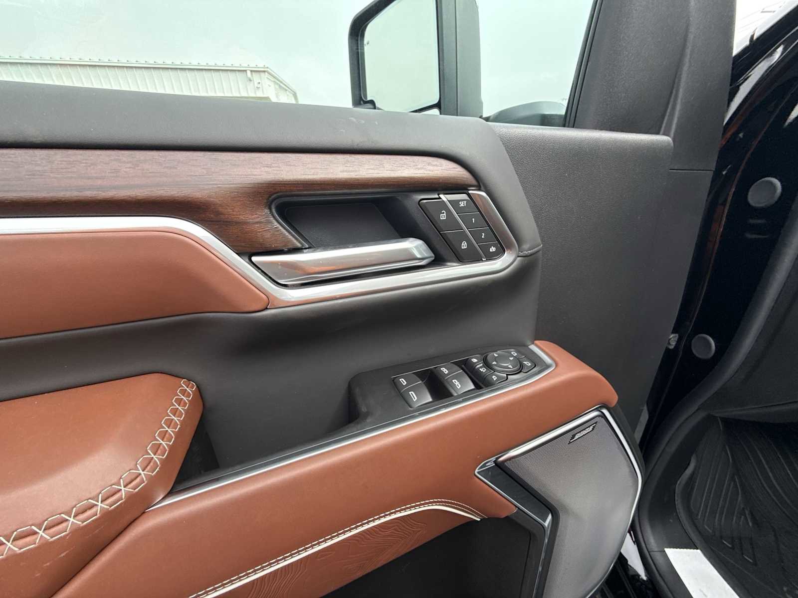New 2026 GMC Sierra 3500 Denali Ultimate w/ LPO, Black Badging Package image 15