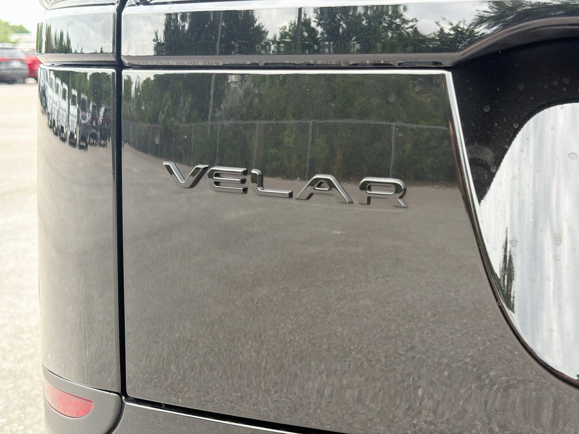 New 2026 Land Rover Range Rover Velar S AWD/4WD image 11