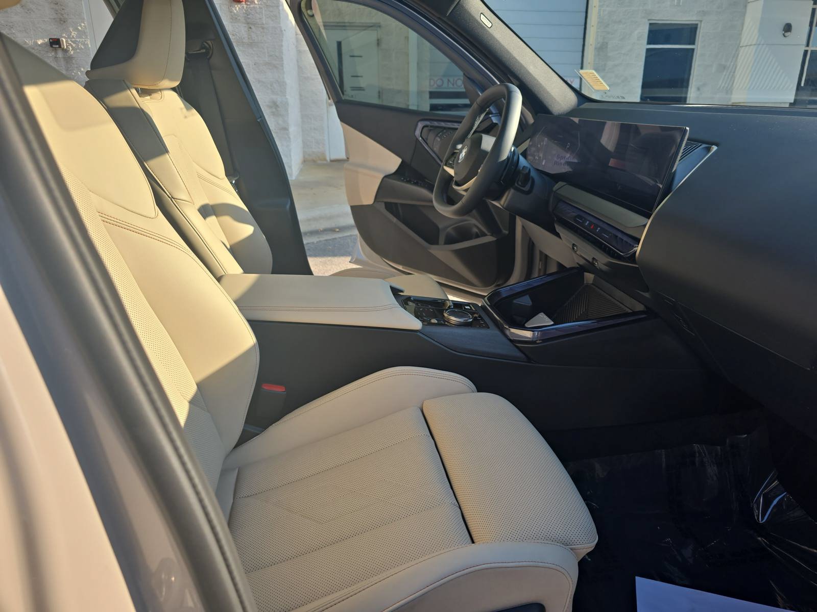 Used 2025 BMW X3 xDrive30i w/ Premium Package AWD/4WD image 10