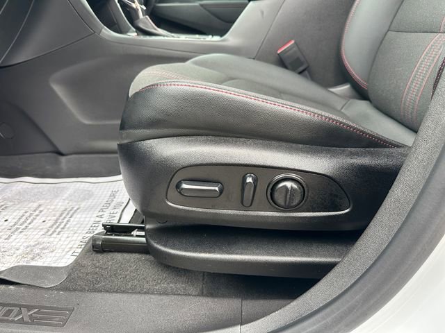 Used 2024 Chevrolet Equinox RS FWD image 20