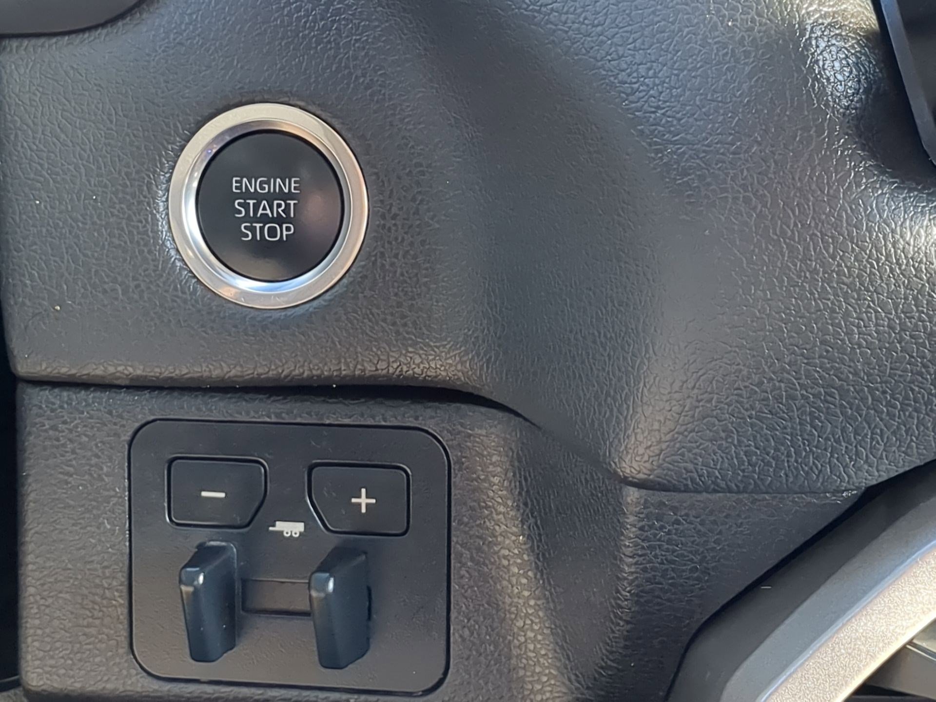 Used 2023 Toyota Tundra Limited image 20