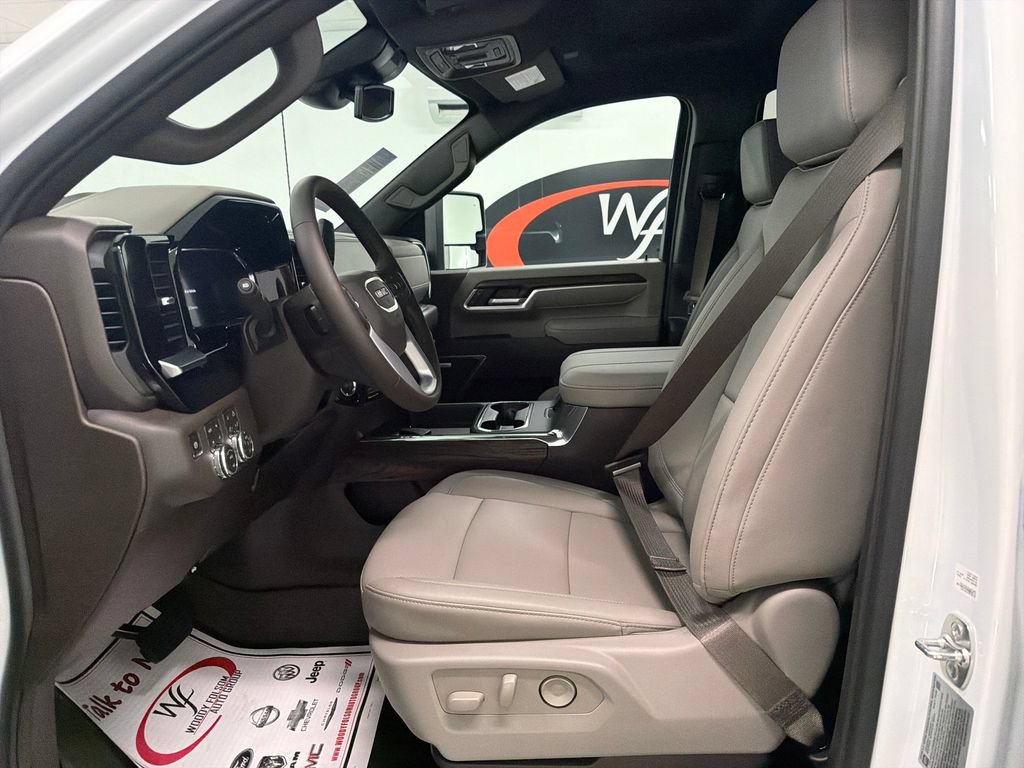 New 2026 GMC Sierra 2500 SLT AWD/4WD image 8