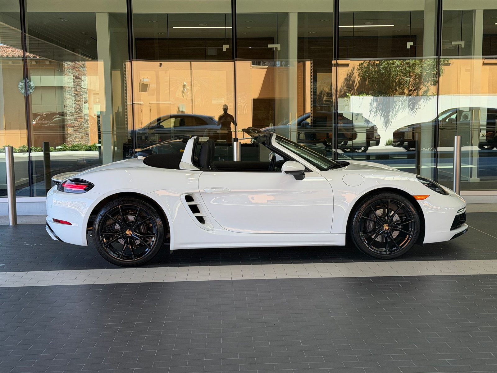 Certified 2022 Porsche 718 Boxster w/ Premium Package RWD image 7