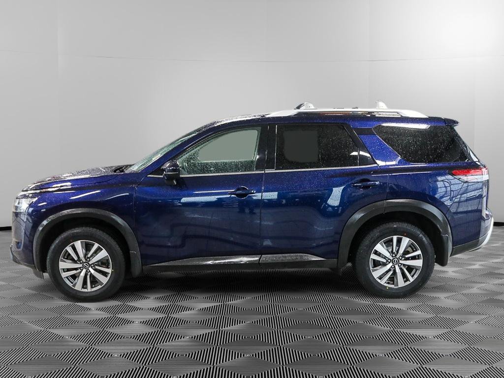 Used 2022 Nissan Pathfinder SL image 3